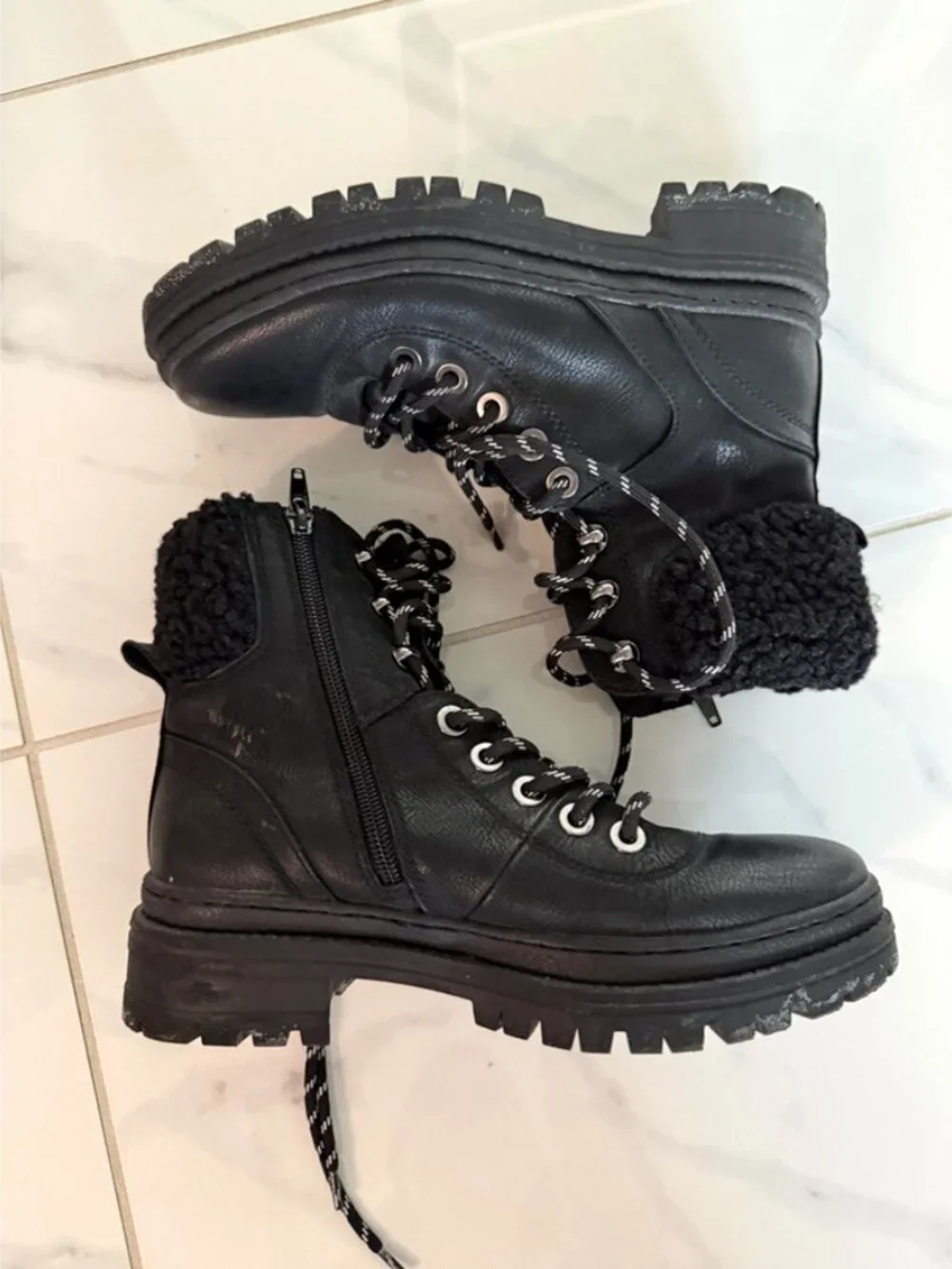 Steve Madden Keystone Boots 7.5